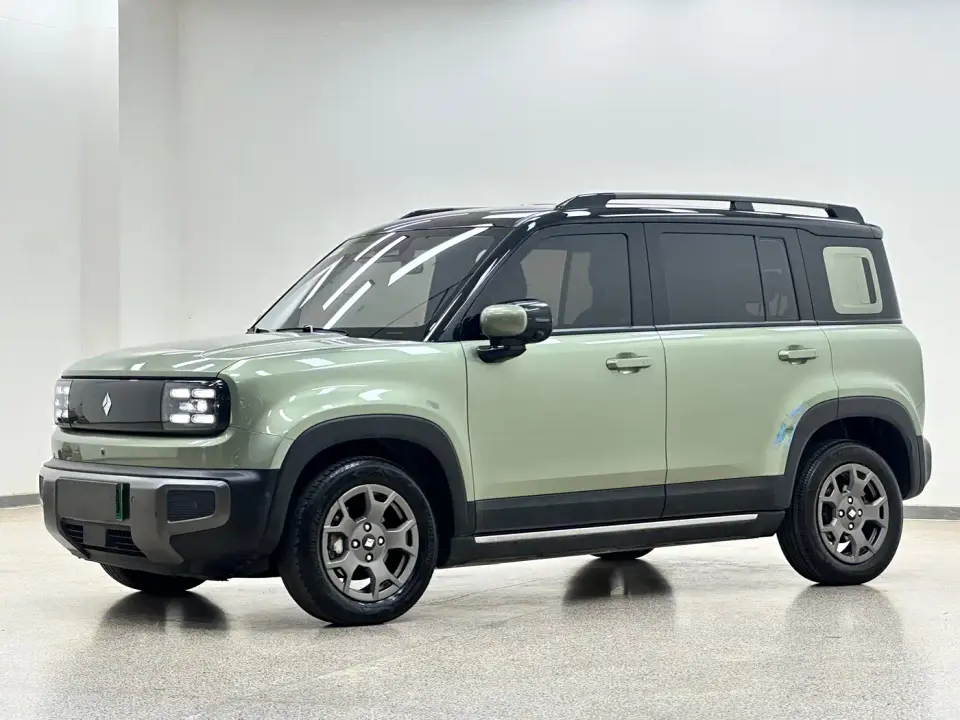 Baojun Yueye Plus Model Premium 5-Seat 2024