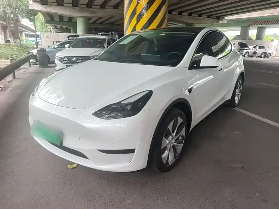 Tesla Model Y Facelift Rear-Wheel Drive Version 2023