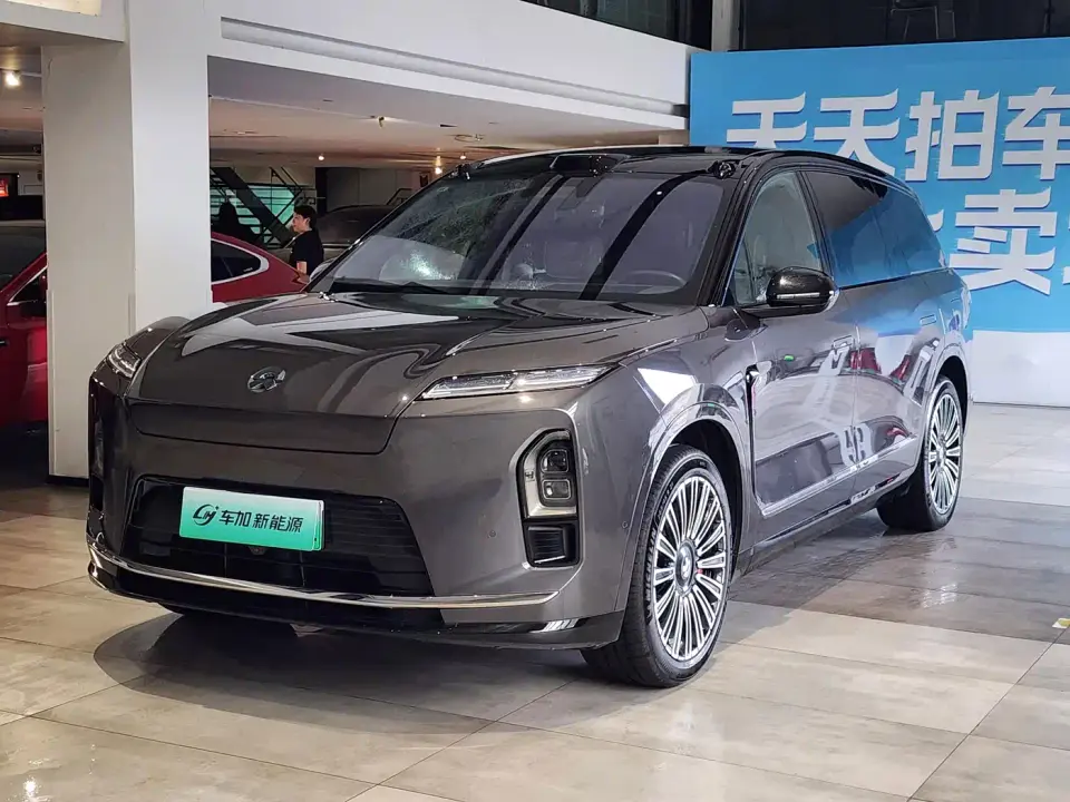 NIO ES8 Model 6-Seat Executive Luxury Edition 2025