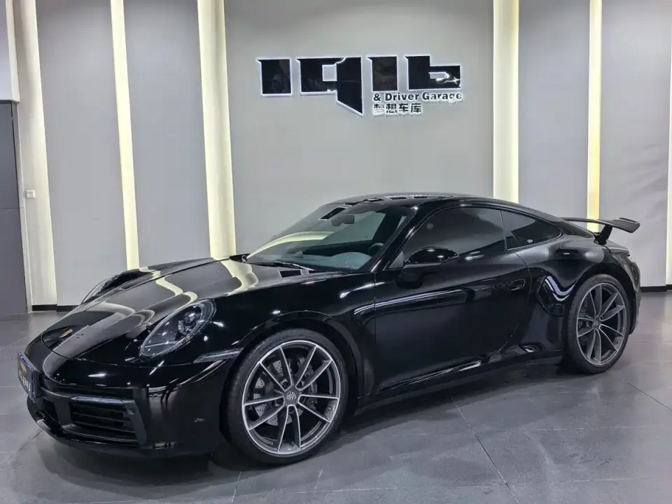 Porsche 911 Carrera 3.0T 2023