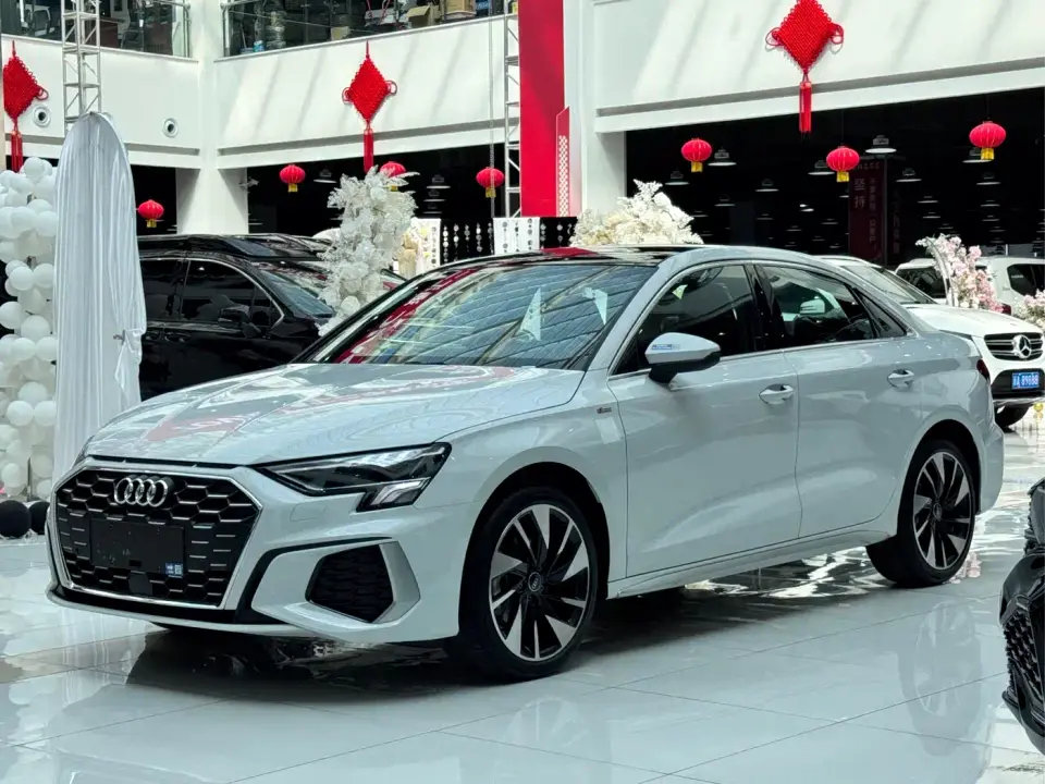 Audi A3 Model A3L Limousine 35 TFSI Fashion Sport 2026