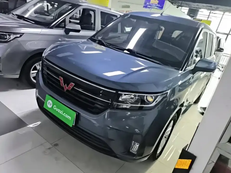 Wuling Motors Wuling Hongguang PLUS 1.5T Manual Luxury 7-seater 2020