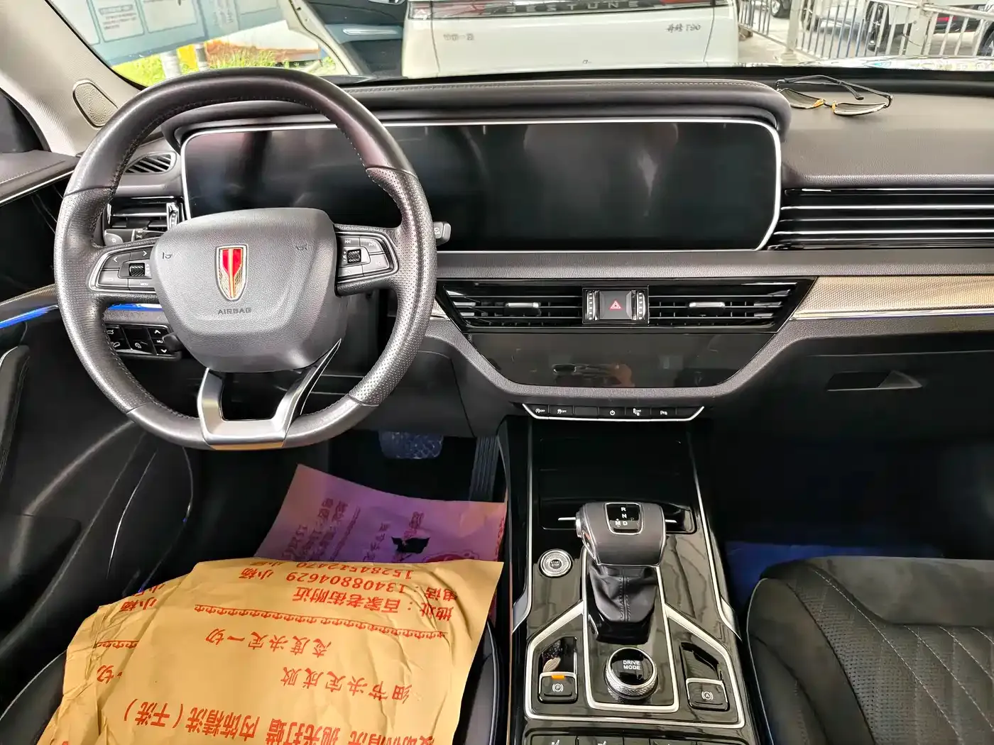Hongqi HS5 2.0T Smart Connect Flagship AWD Edition 2022 — фото 3