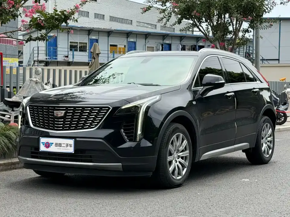 Cadillac XT4 28T FWD Premium Edition 2021