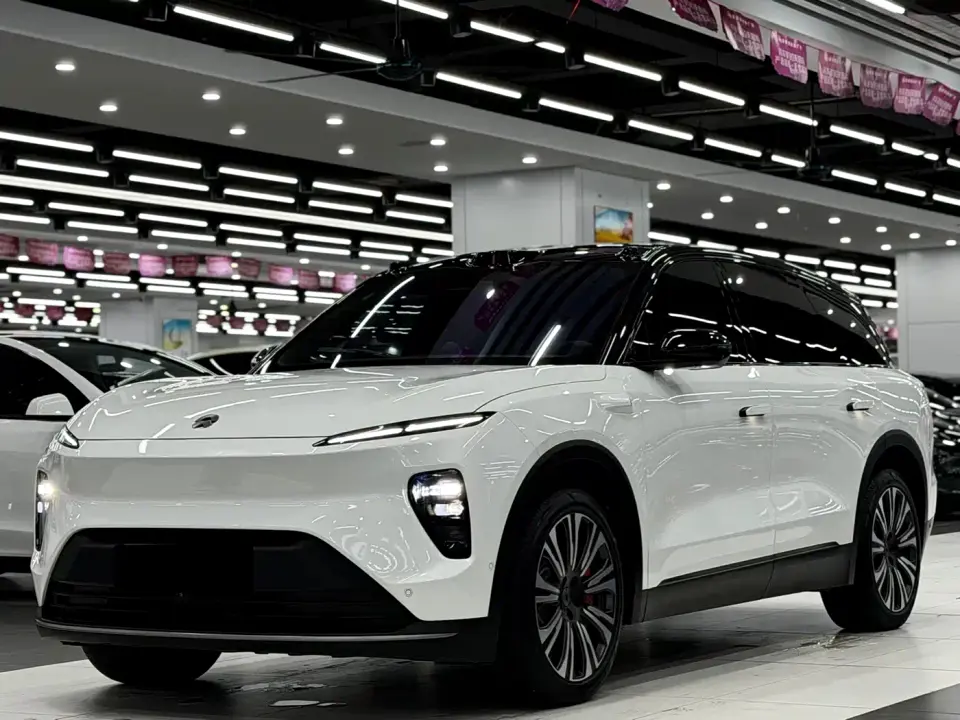 NIO ES8 75kWh Executive Edition 2024