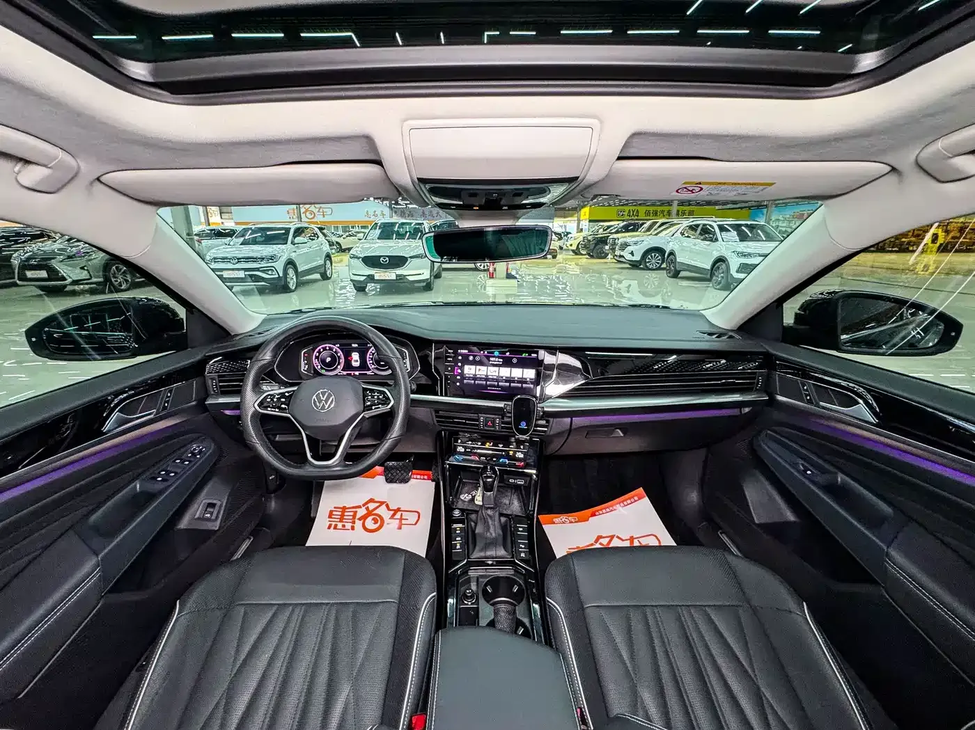 Volkswagen Passat 330TSI Starry Sky Premium Edition 2022 — фото 20