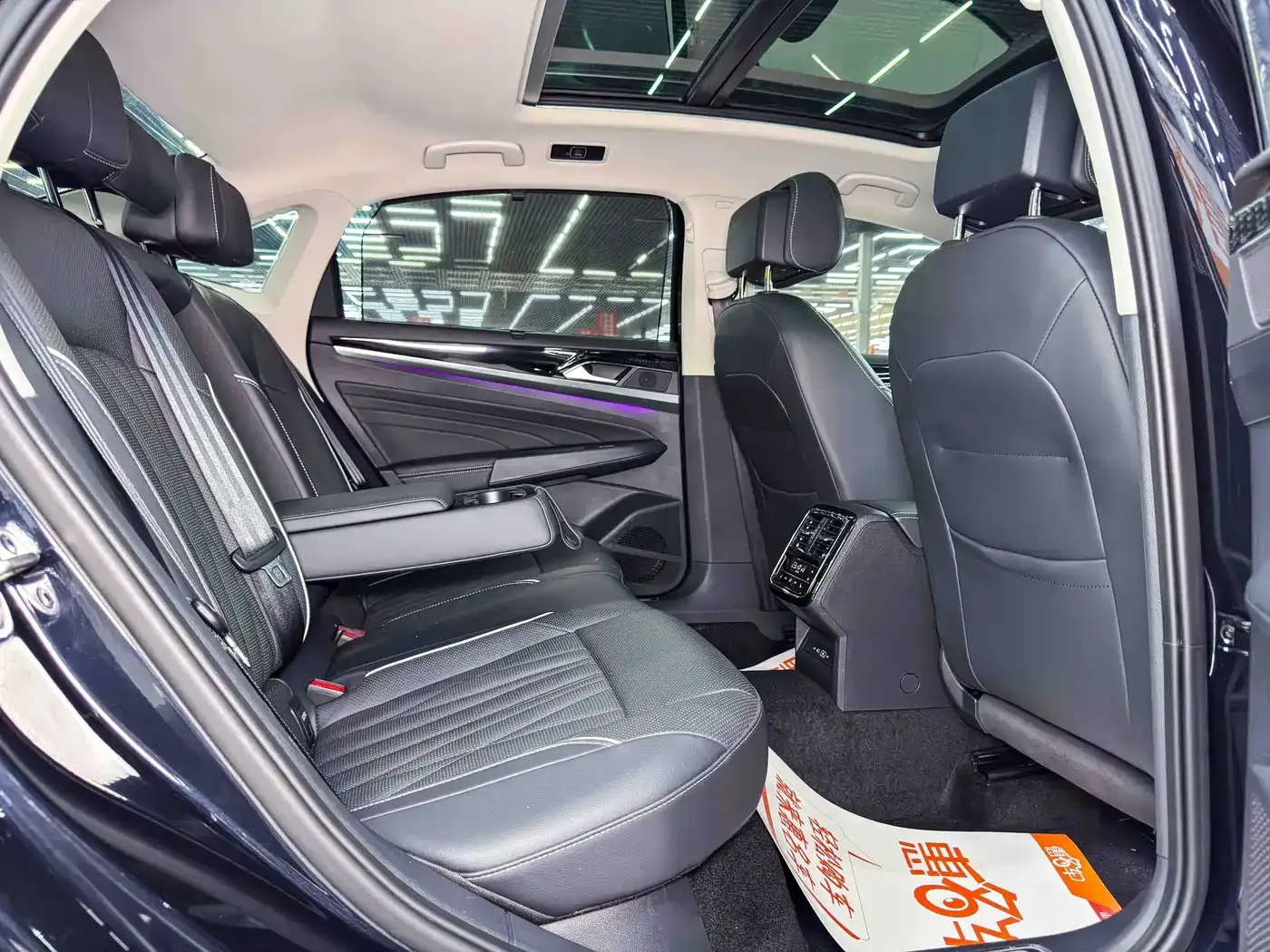 Volkswagen Passat 330TSI Starry Sky Premium Edition 2022 — фото 9