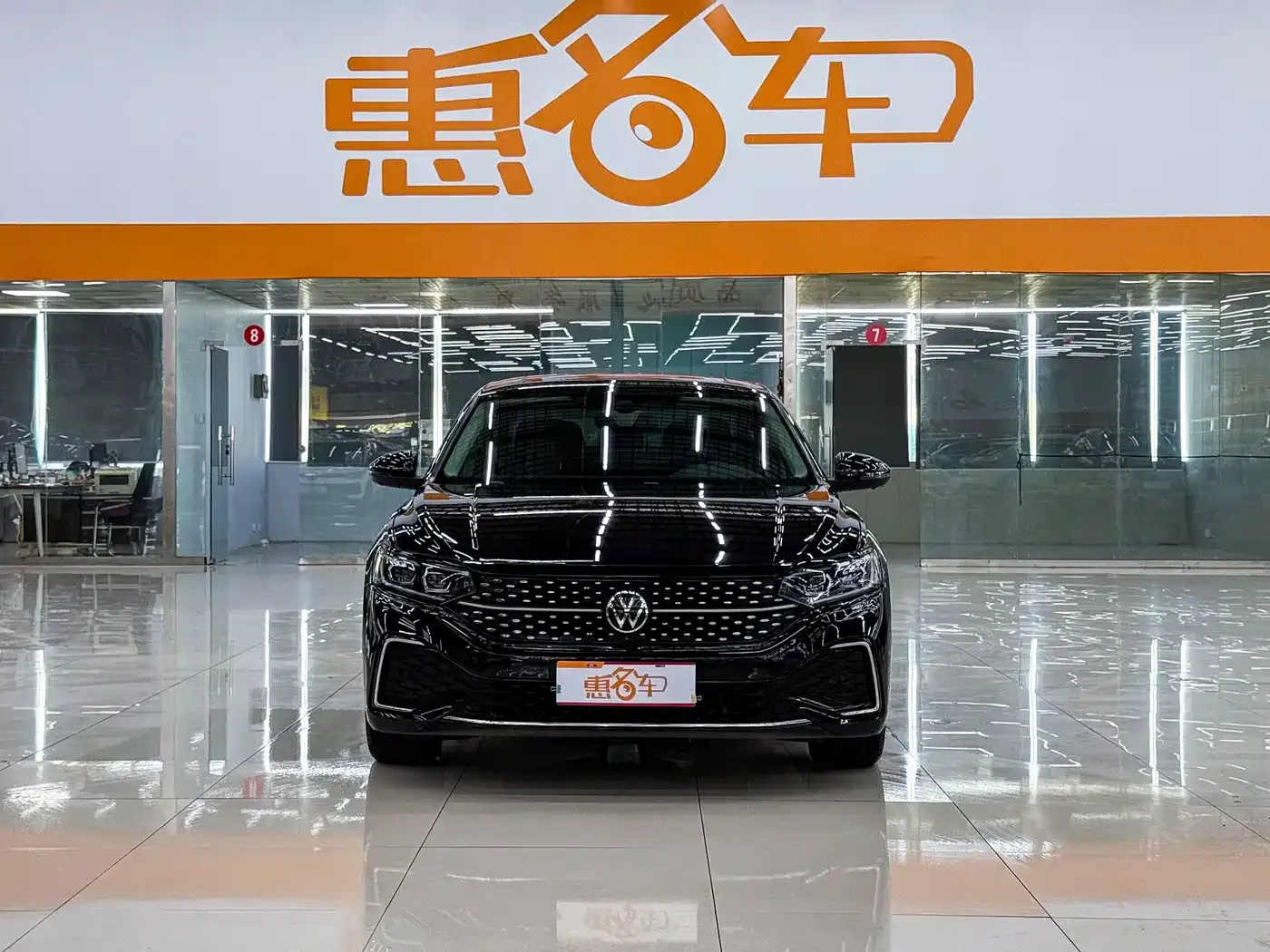 Volkswagen Passat 330TSI Starry Sky Premium Edition 2022 — фото 2