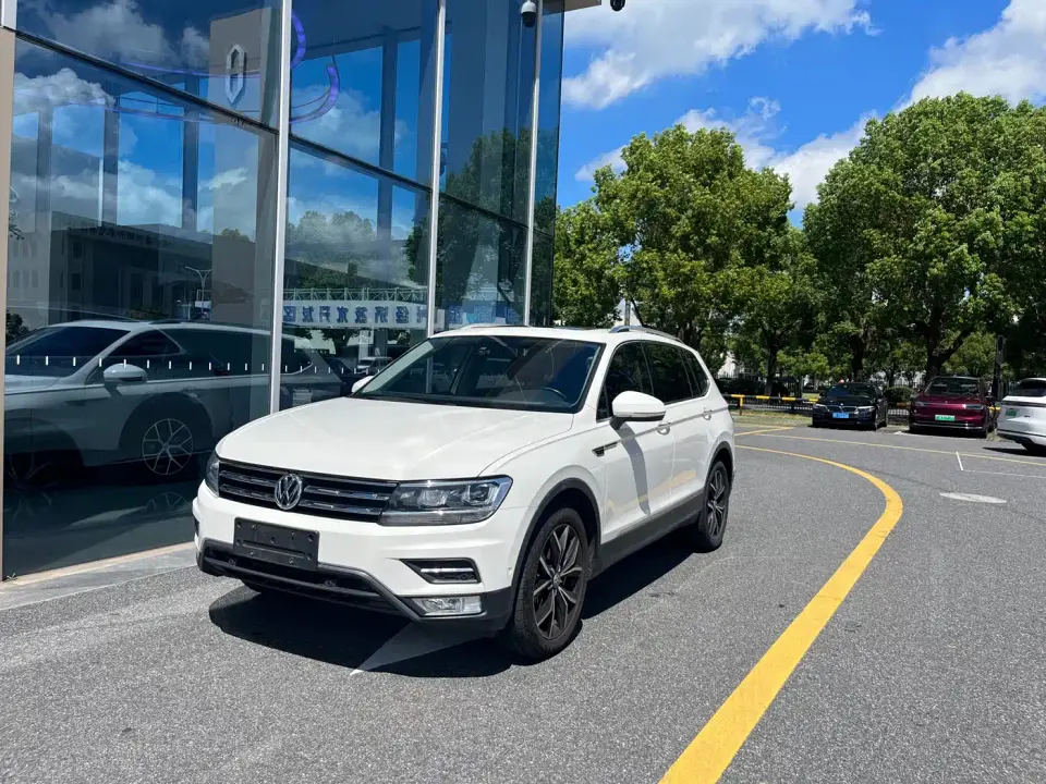 Volkswagen Tiguan L 330TSI Automatic 2WD Smart Luxury Edition China VI 2020