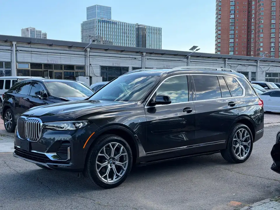 BMW X7 xDrive40i Leading Luxury Package 2020