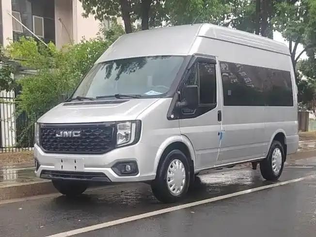 Jiangling JMC Fushun 2.0T Manual Multi-purpose Passenger Vehicle Medium Wheelbase Medium-high Roof 6-7 seater 2023