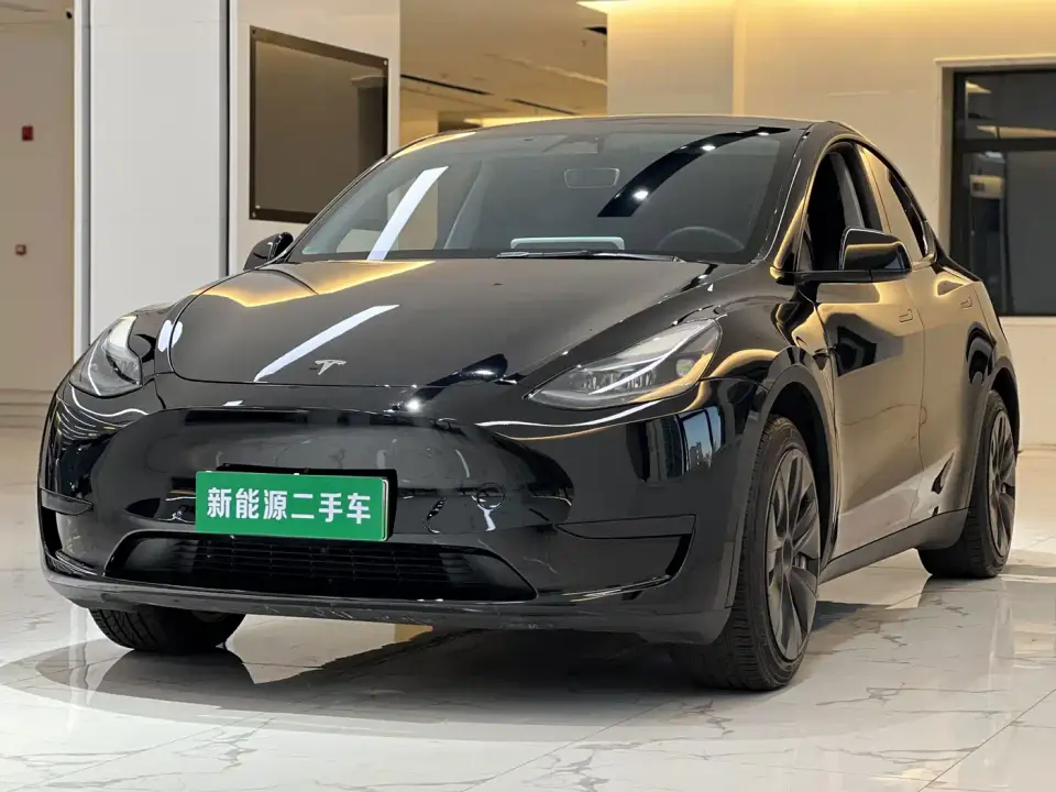 Tesla Model Y Rear-Wheel Drive Edition 2023