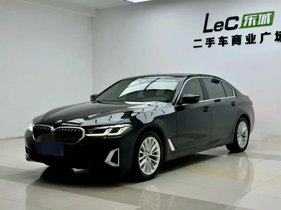 BMW 5 Series 525Li Luxury Package 2021