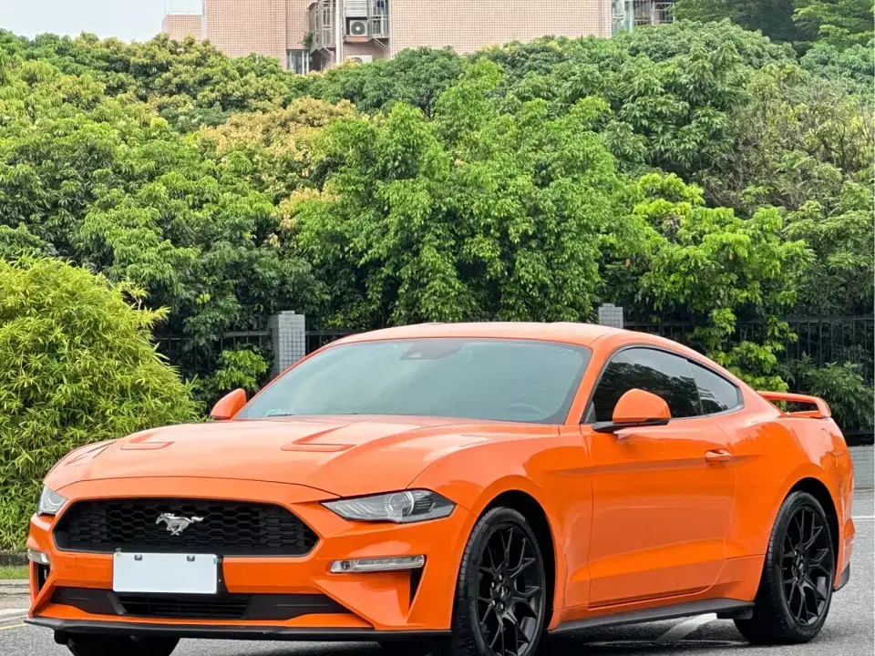 Ford Mustang 2.3L EcoBoost 2021