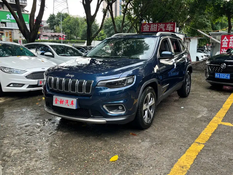Jeep Cherokee 2.0T 2WD Smart Edition China VI 2020