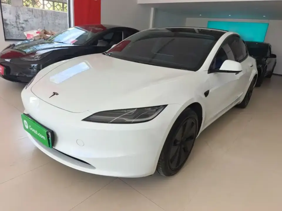 Tesla Model 3 Model Year Facelift Long Range Rear-Wheel Drive 2026