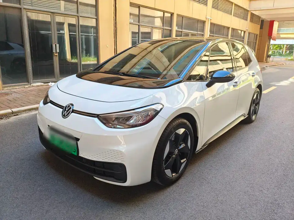 Volkswagen ID.3 Facelift Smart Outstanding Edition 2025