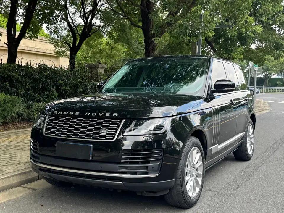 Land Rover Range Rover 3.0 L6 360PS Heritage Edition 2022