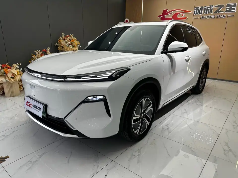 Geely Galaxy Galaxy Starship 7 EM-i Model 120km Explorer+ Edition 2025