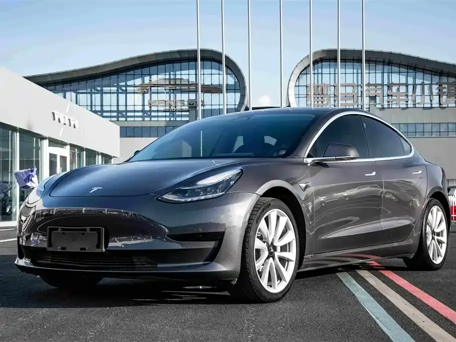 Tesla Model 3 Standard Range Rear-Wheel Drive Upgrade 2020