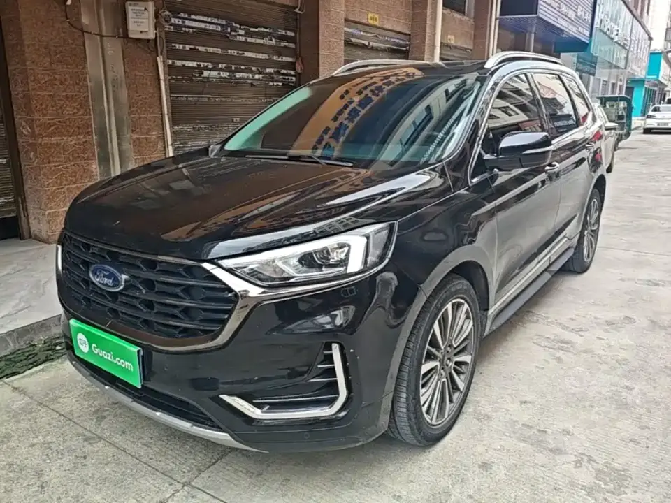 Ford Edge PLUS EcoBoost 245 FWD Luxury Sharp 7-seater 2022