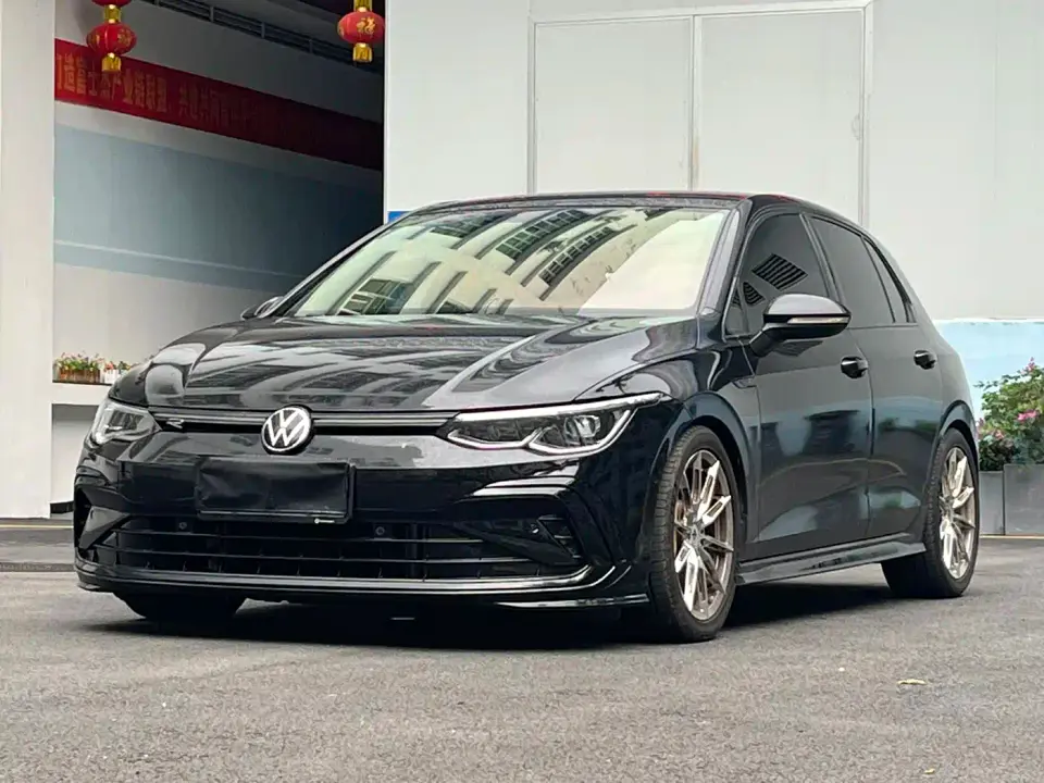 Volkswagen Golf Model 280TSI DSG R-Line 2023
