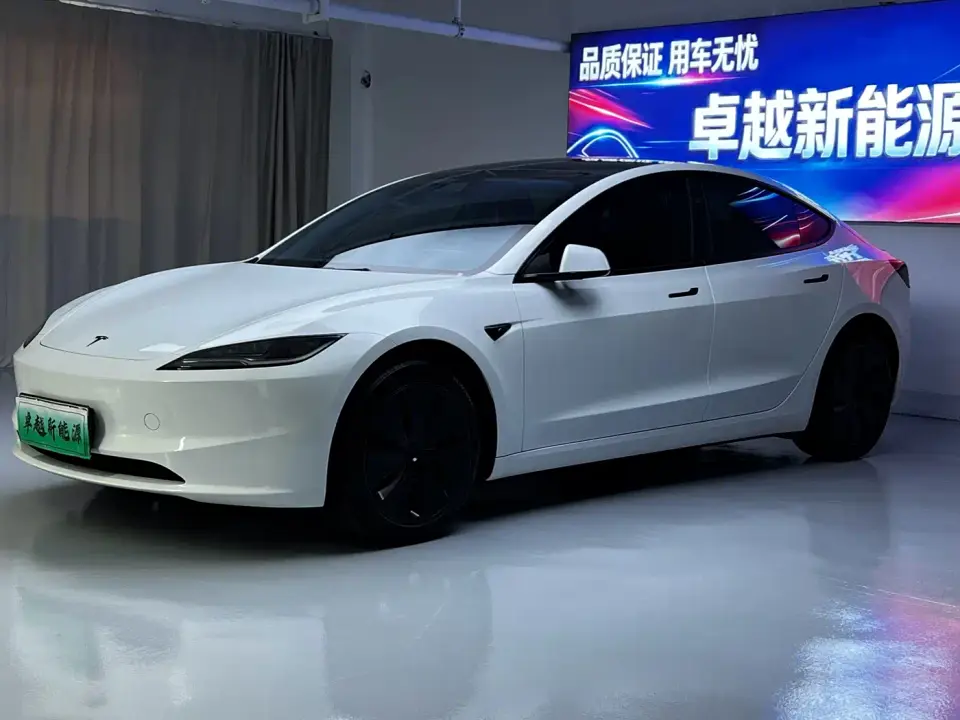 Tesla Model 3 Model Year Facelift Rear-Wheel Drive 2025