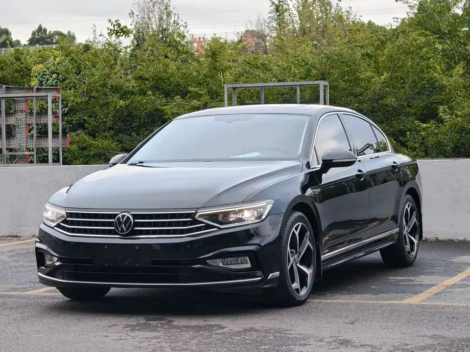 Volkswagen Magotan 2 Million Units Anniversary Edition 330TSI DSG Leading Type 2023