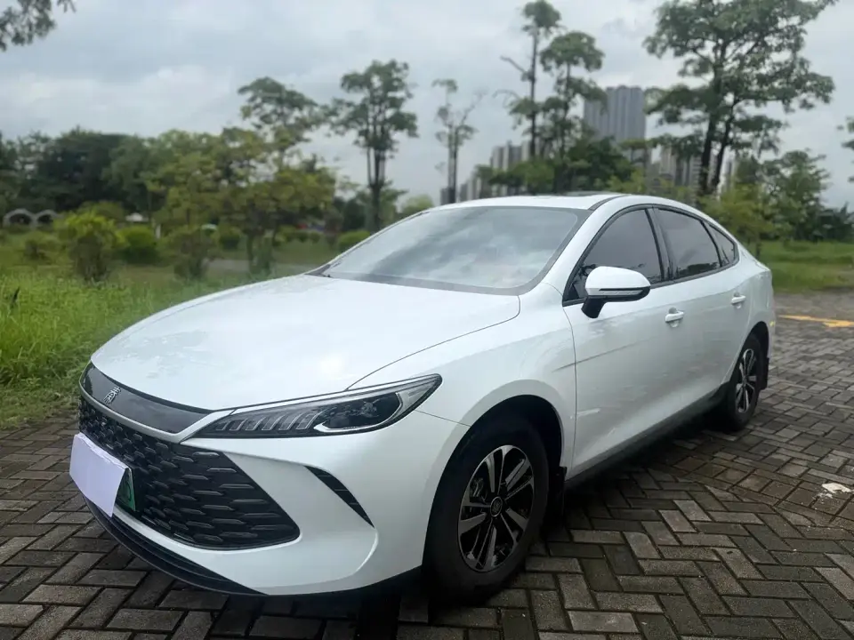 BYD Qin PLUS Model DM-i 210KM Progressive Edition 2026