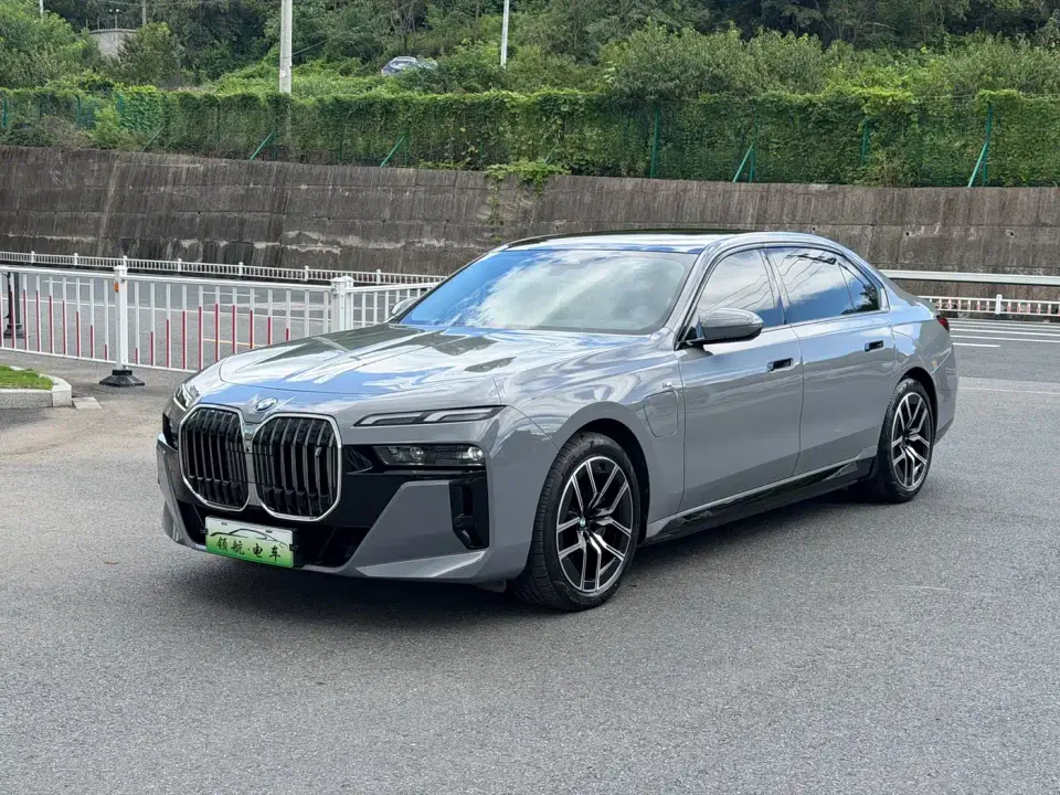 BMW i7 eDrive50L Leading M Sport Package 2024