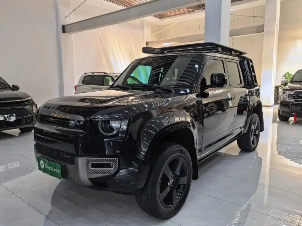 Land Rover Defender Model 110 3.0T P400 X-DYNAMIC HSE 2022