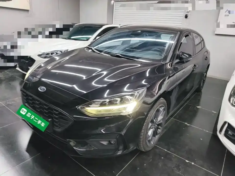 Ford Focus Hatchback EcoBoost 180 Automatic ST Line 2021