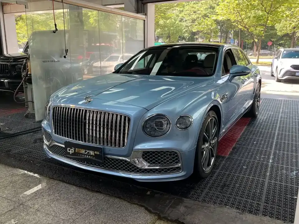 Bentley Flying Spur 4.0T V8 Standard Version 2021