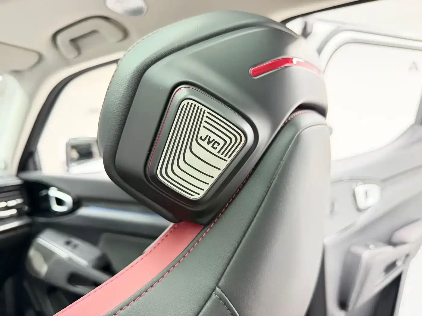 Haval Cool Dog Model 1.5T DCT FWD Trendy Sound Edition 2022 — фото 13