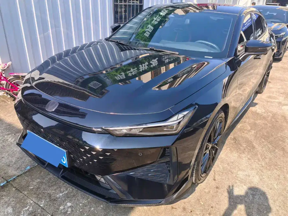 Changan UNI-V 1.5T Deluxe Sport 2024
