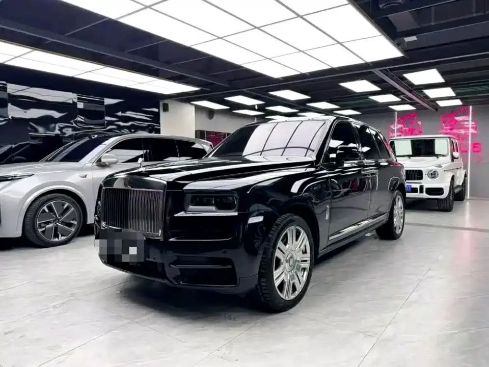 Rolls-Royce Cullinan 4-Seater Version 2022