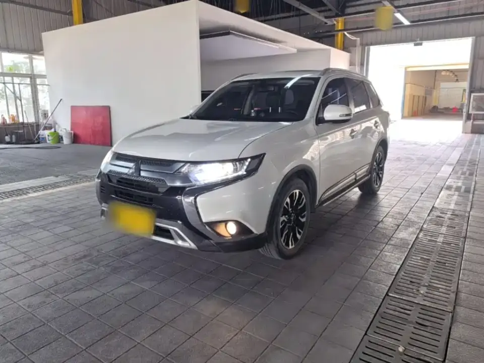 Mitsubishi Outlander 2.0L 2WD Enjoy 5-Seater China VI 2019