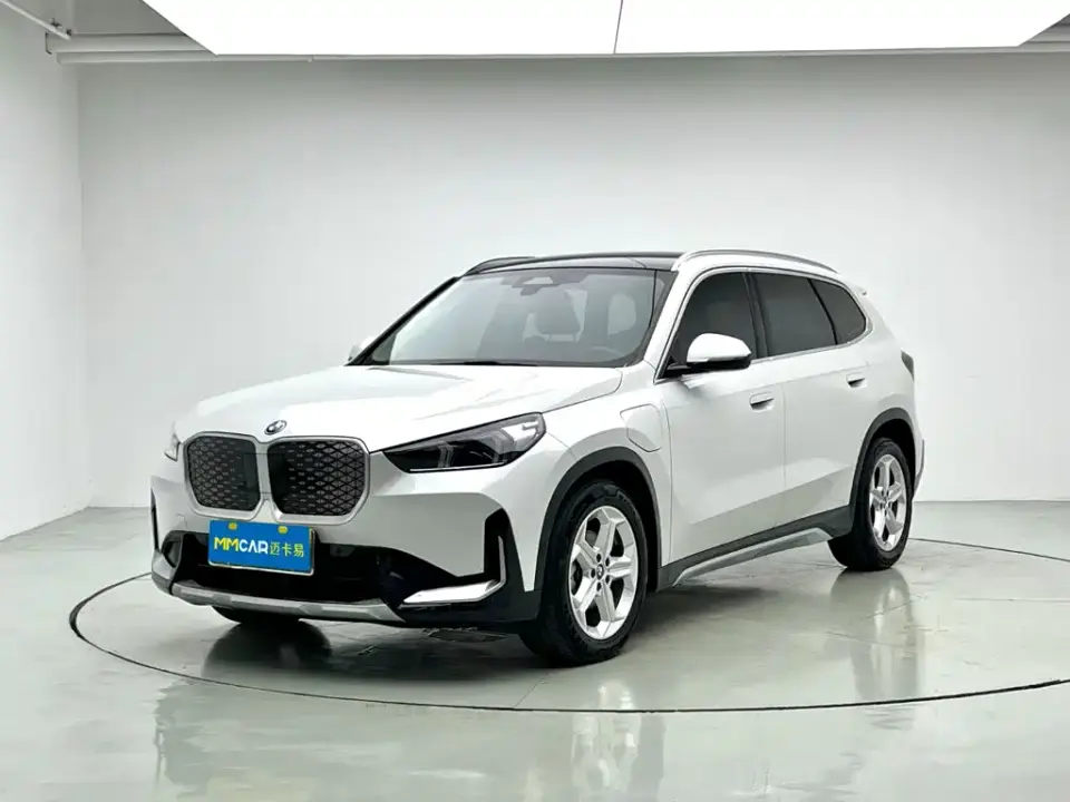 BMW iX1 eDrive25L X Design Package 2025