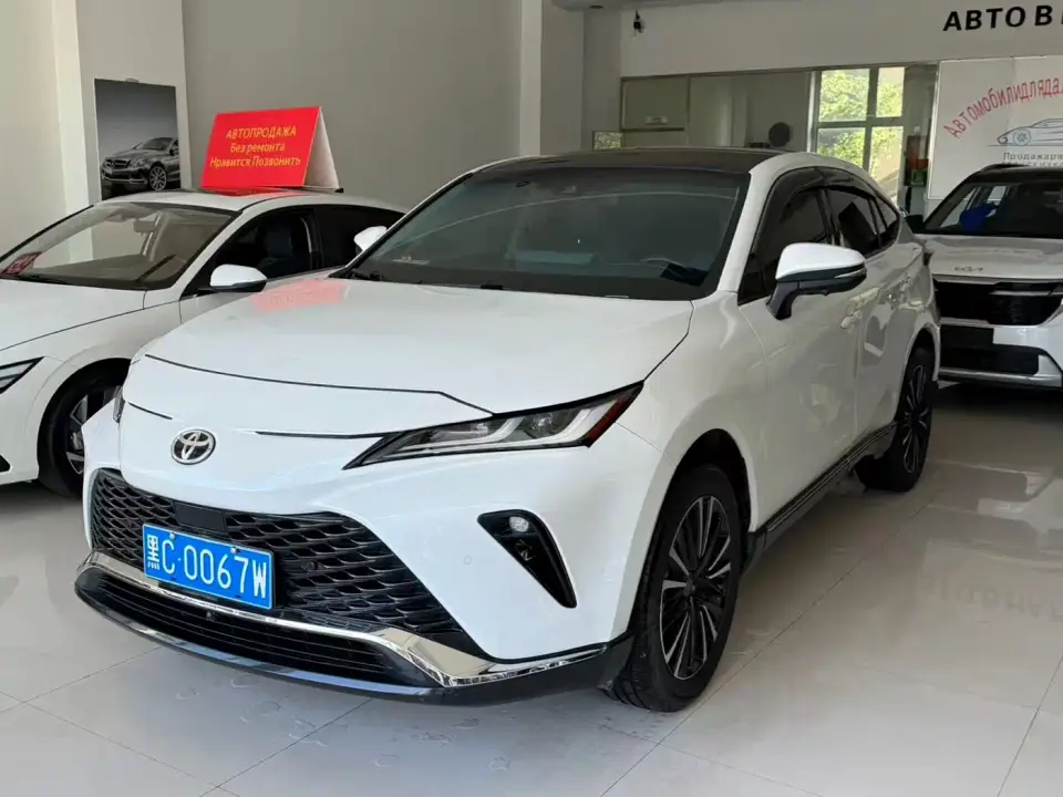 Toyota Venza 2.0L CVT FWD Premium 2023