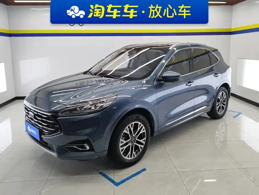 Ford Escape EcoBoost 245 AWD Premium Edition 2020