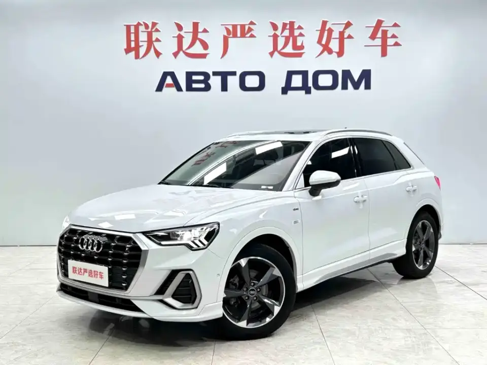 Audi Q3 35 TFSI Fashion Dynamic (1.4T) 2023