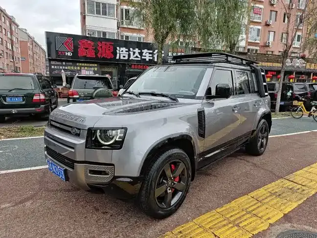 Land Rover Defender 110 P400 X-DYNAMIC HSE 2021