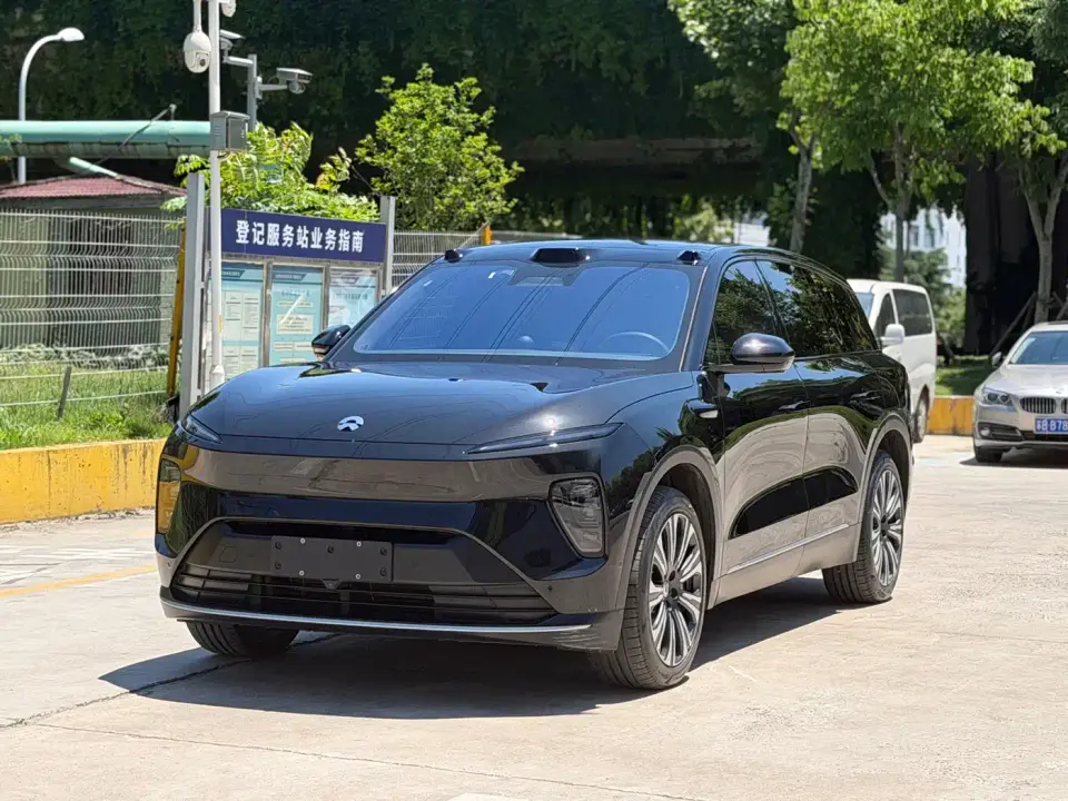 NIO ES8 75kWh Executive Edition 2023