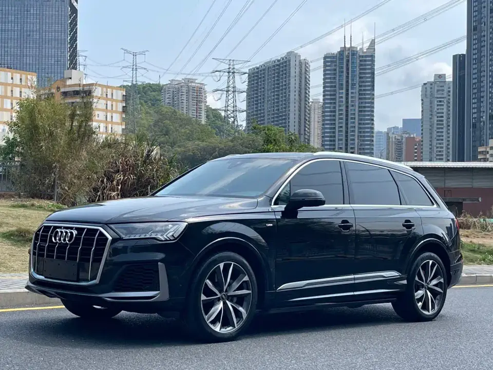 Audi Q7 55 TFSI quattro S line Sport 2024
