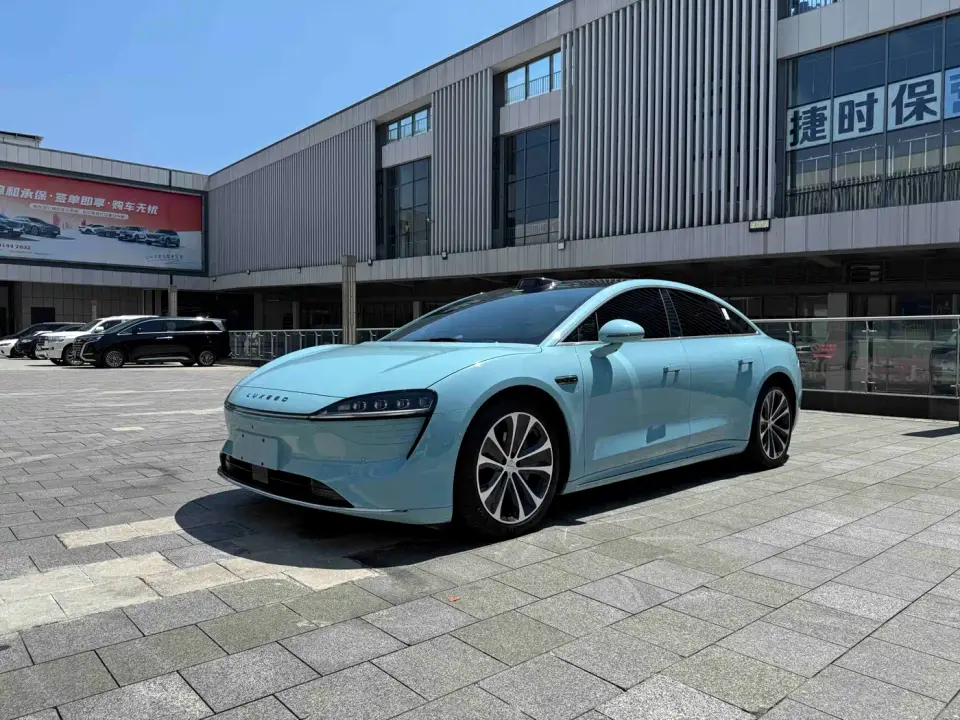 Zhijie S7 855km Max 2025