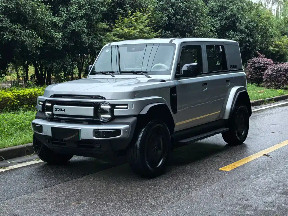 iCar V23 FWD Premium Model 2025