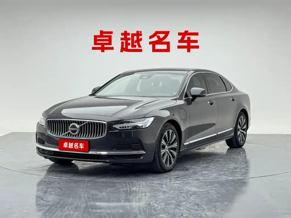 Volvo S90 Plug-in Hybrid T8 Recharge Plug-in Hybrid Momentum Luxury Edition 2021