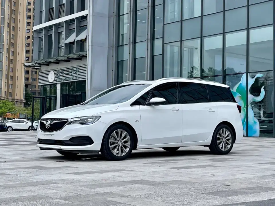 Buick GL6 323T Mild Hybrid Connected Luxury 2023