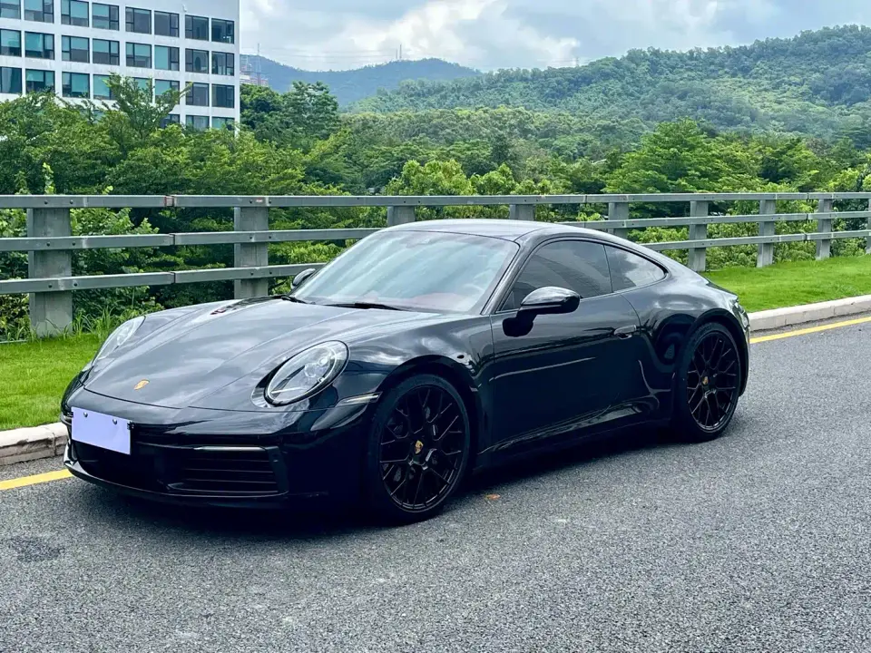 Porsche 911 Carrera 3.0T 2023