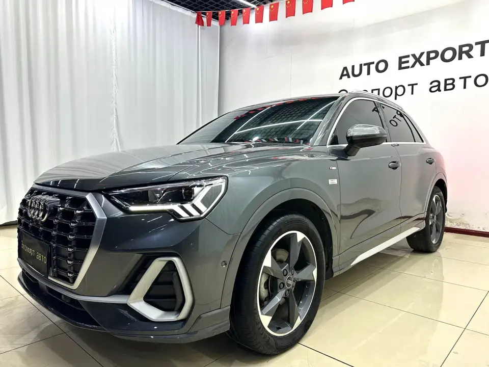 Audi Q3 35 TFSI Fashion Dynamic (1.4T) 2023